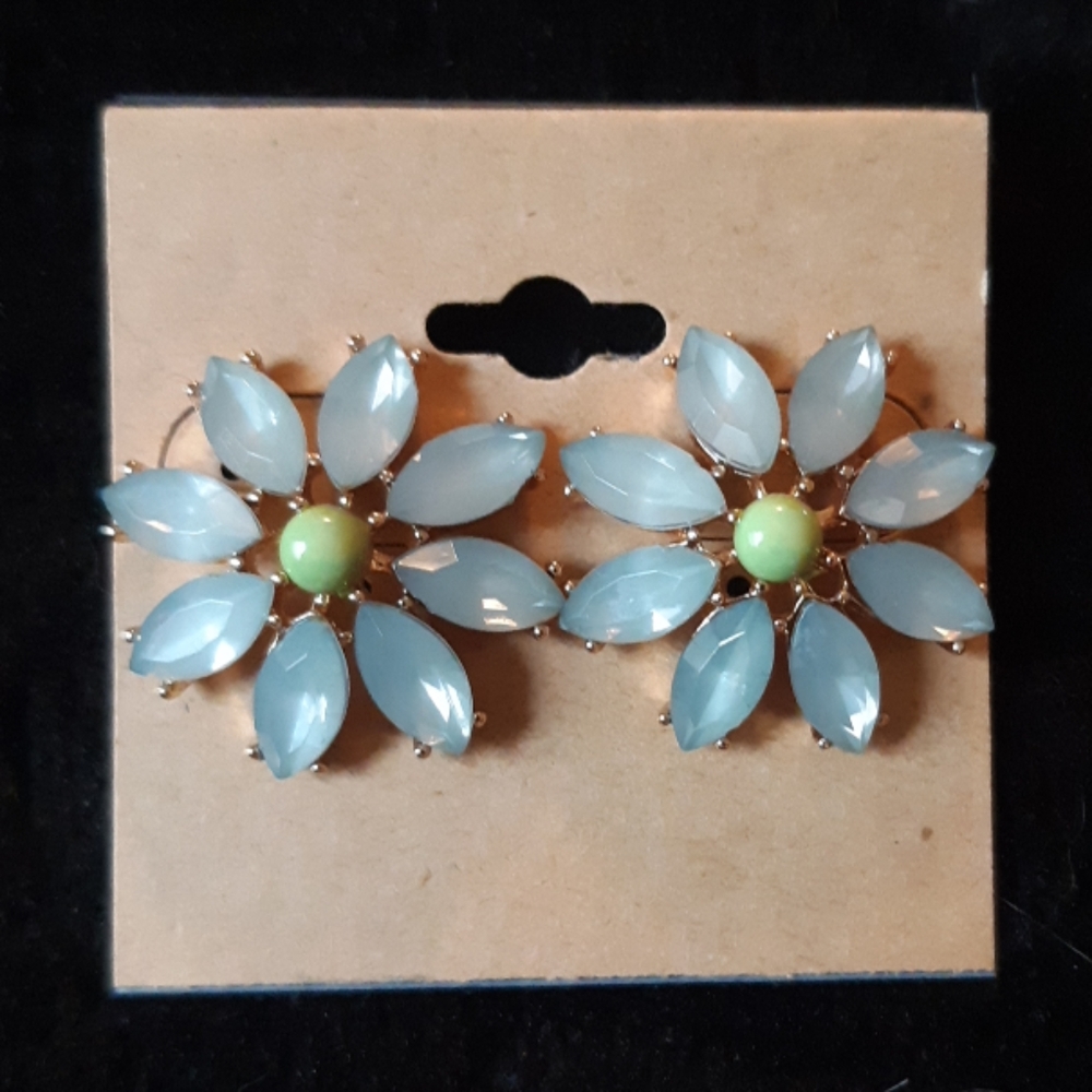 Flower earrings